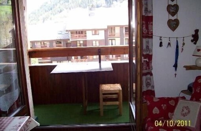 FULLY-EQUIPPED STUDIO FOR 4 PEOPLE