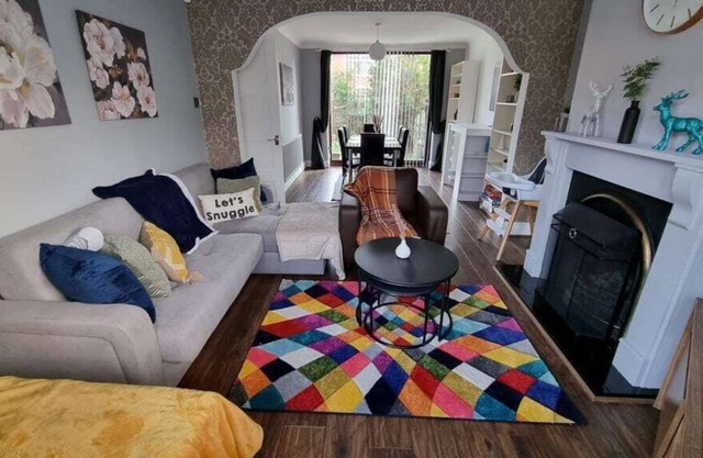 Fully Equipped 3BR House with FREE Parking