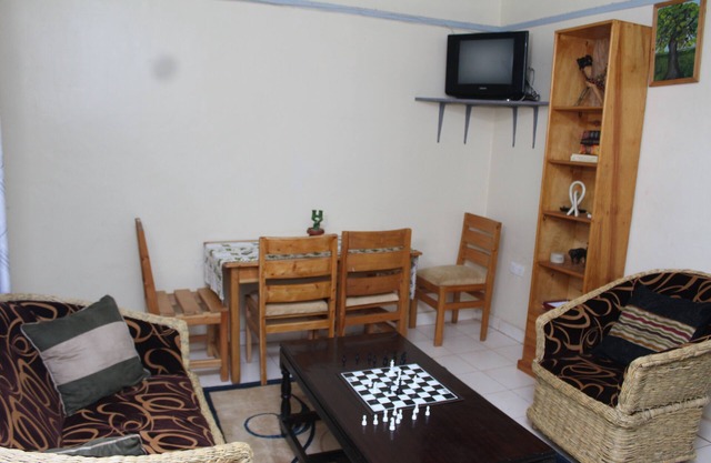 Fully furnished 2 bedroom house. Sleeps 4