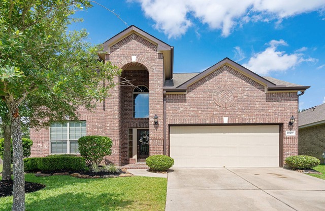 Fully-Furnished, Well Maintained Fairfield Home. Relax in Cypress, TX