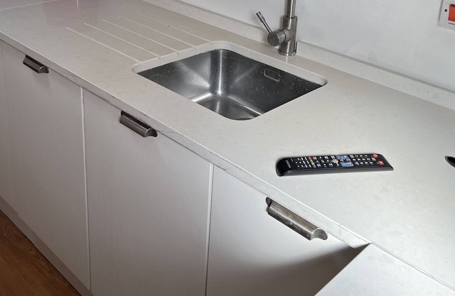 Fully refurbished 1 bed garden flat