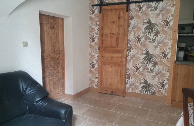 Fully renovated 2 to 3 person gîte