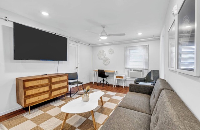Fully Renovated 2 Bedroom Penthouse Beach Suite #6