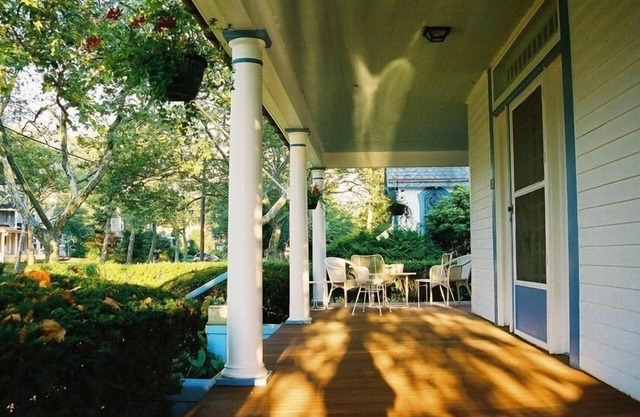 Fully Renovated Historic Spring Lake Home, 5-min Walk to South Pavilion, Town