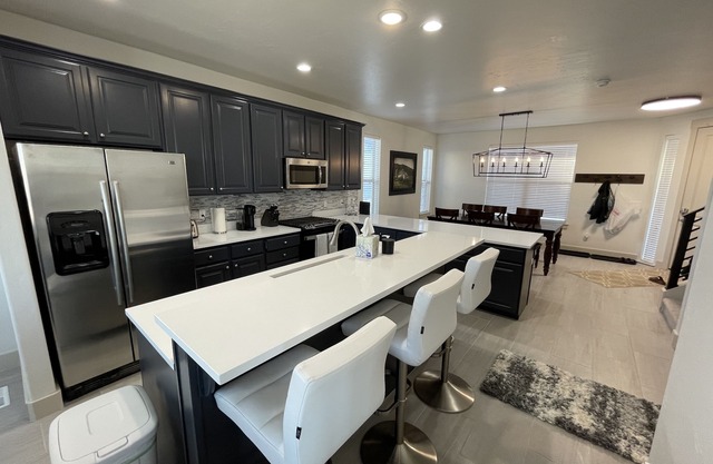 FULLY RENOVATED JAN 2023 5 Bed, 5.5 Bath AND NEW Hot Tub