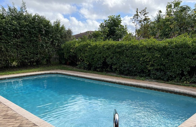 Fully RENOVATED 3beds/2bath COZY house with PRIVATE POOL