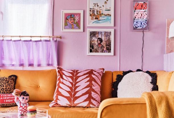 Fun Barbie Inspired, 6 Berth Caravan - Camber Sands Holiday Park, near the Beach