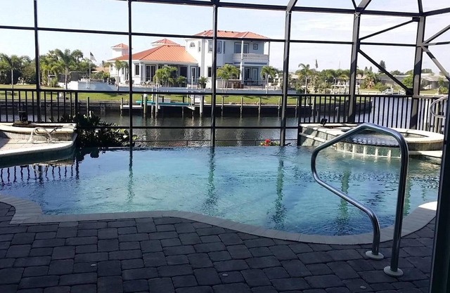 Fun House 6 bedroom waterfront home - pool & dock