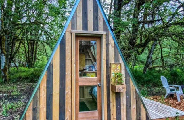 Fun Waterfront A Frame ~ Unique Northwest Vacation Rentals