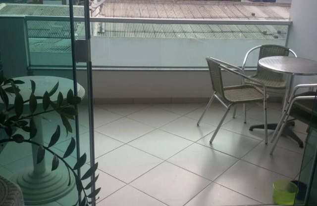 Furnished apartment season or annual