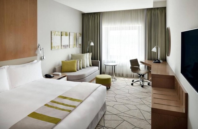 Furnished Standard Room Near Dubai Festival City