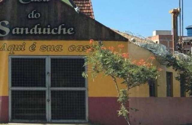 Furnished townhouse for the season with garage