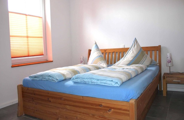 FZ first floor - vacation room with bed and breakfast