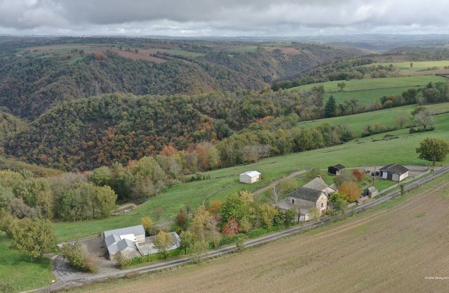 Gîte au Calme Dans la Campagne Aveyronnaise