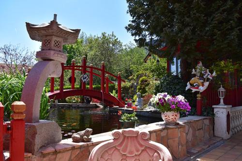 Gîte Au printemps Japonais, petit train de la Mure, parc des Ecrins