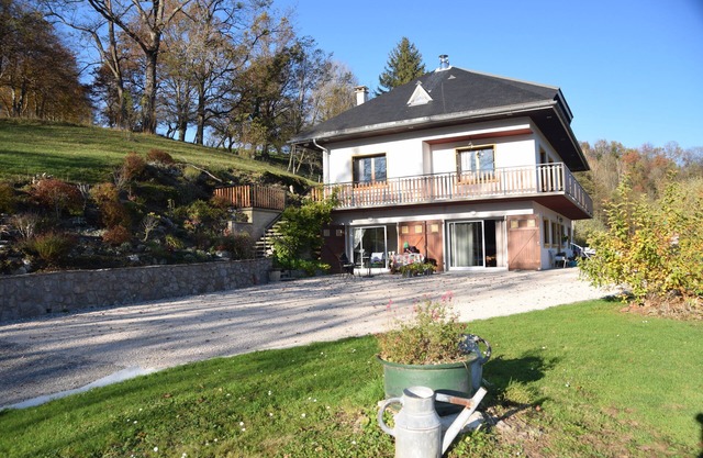 Gîte "belle Chartreuse"- Très Belle vue - Terrasse et Jardin