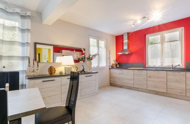 Gîte Landreville, 4 pièces, 9 personnes - FR-1-543-43