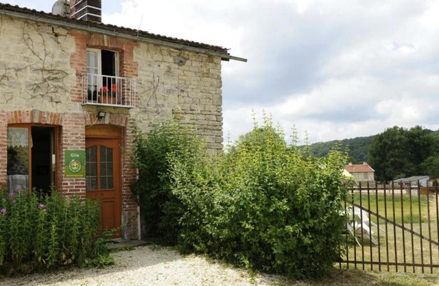 Gîte Longchamp-sur-Aujon, 6 pièces, 11 personnes - FR-1-543-193