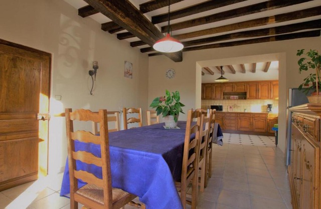 Gîte Neuville-sur-Vanne, 5 pièces, 8 personnes - FR-1-543-149
