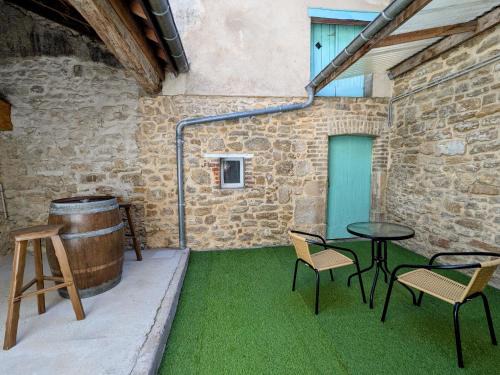 Gîte Rénové à Damvillers, Idéal pour Séjour en Meuse - FR-1-585-184