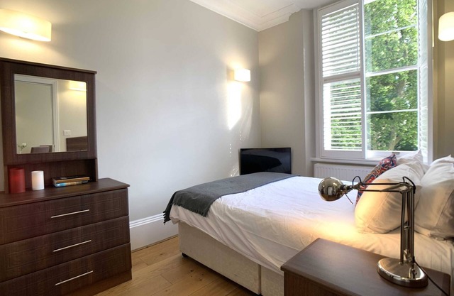 G7 - Charming Westminster family apartment