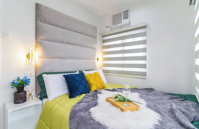 Galena by J&J (1BR | WiFi | Netflix | Pool)