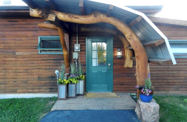 Gallatin River Cabin between Bozeman and Big Sky.