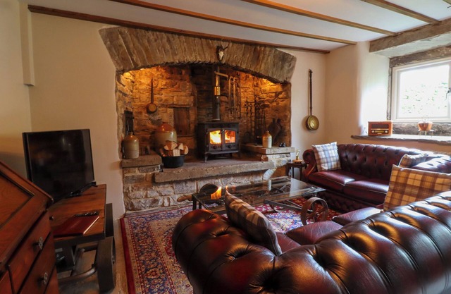 GALLIVANTIN COTTAGE, family friendly, with open fire in Aysgarth