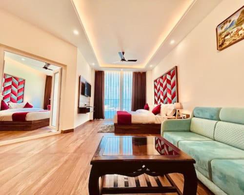 Ganges Blossom Luxury Stay