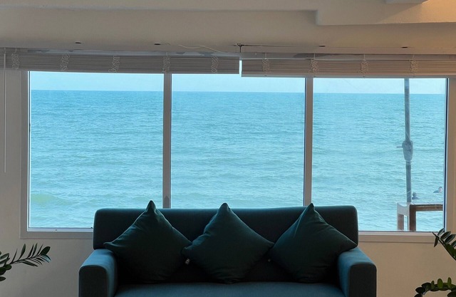 GAO Check In Phala Beachfront