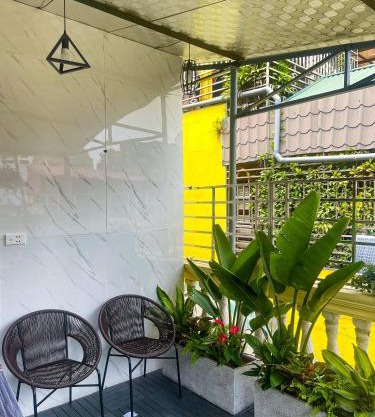 Garden Balcony Room In Old Quarter Netflix Free Washer Dryer