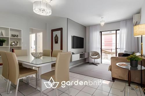 Garden, Churrasqueira e 2 Vagas Garagem Meia Praia