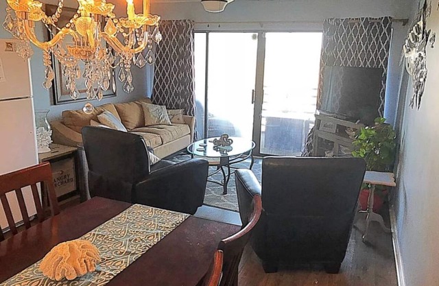 Garden City beach condo steps from the ocean and Garden City Pier!