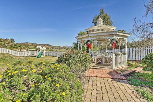 Garden, Gazebo and Fire Pit Fallbrook Home!