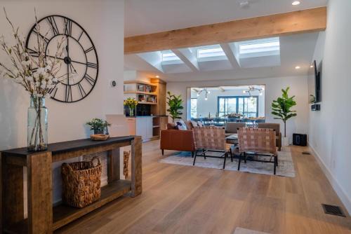 Garden House at Oak & Vine