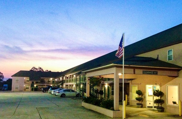 Garden Inn & Suites - Metter