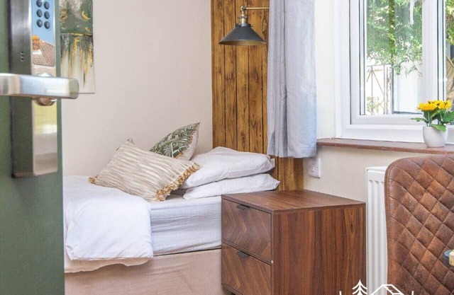 Garden View 7 -Peaceful Single - New Forest