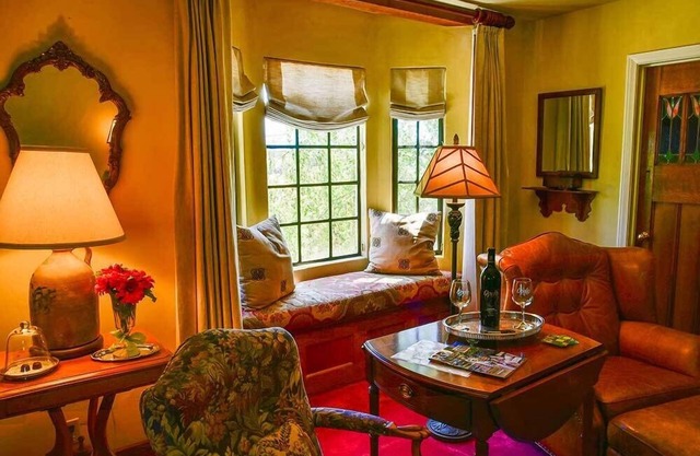 Garden View Room at Orchard Hill Farm - Wine Country Hideaway for two!