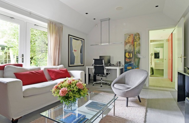 Garden Villa, private oasis, close to City Centre