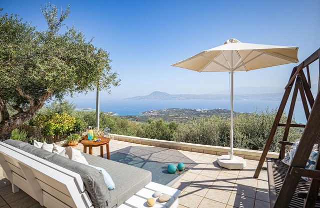 Gardenia Garden House with beautiful sea views, near the beach and the village.