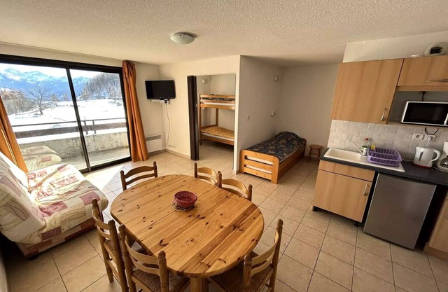 Gardette Residence - Beautiful T2 welcoming 6 people in Réallon