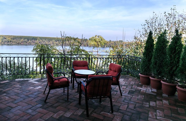 Gardosh Panorama offers accommodation in Belgrade with best Danube river view