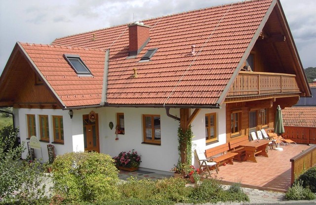 Gästehaus & Weinhof Radl Sabine and Christian - Double room with shower, WC