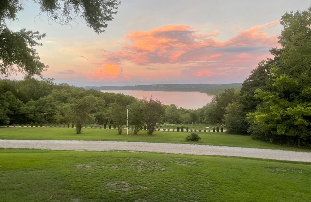 Gated lakefront Acreage with Views and Beach Access - 4 BR Table Rock Lake Home