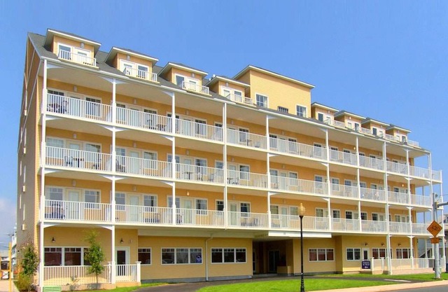 Gateway Hotel & Suites, Ascend Hotel Collection