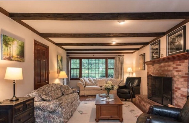 Gather your family at this country estate