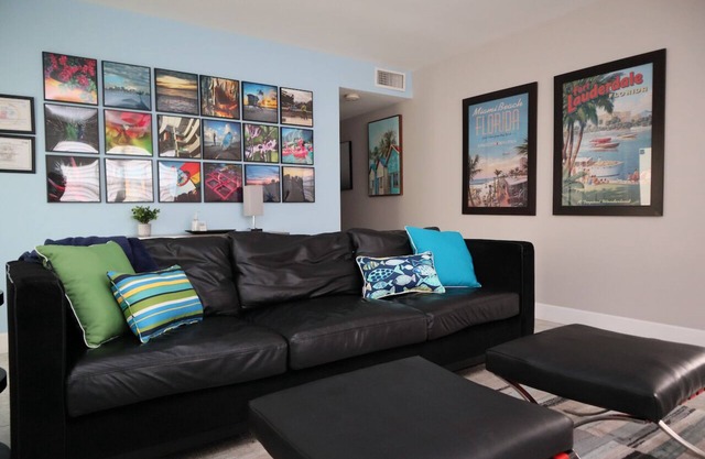 Gay Men’s Private Pool Home. Garden View Apt. Walk To Wilton Manors.