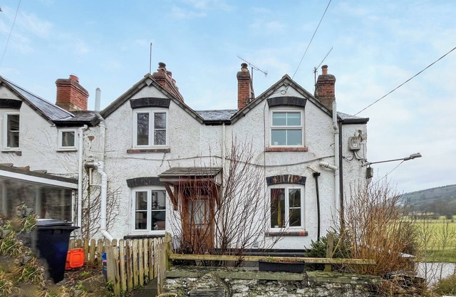 3 bedroom accommodation in Corwen and the Berwyn Mountains