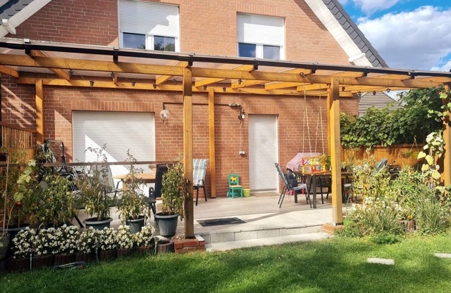Gemütliches Haus Parkplatz Terrasse Gasgrill