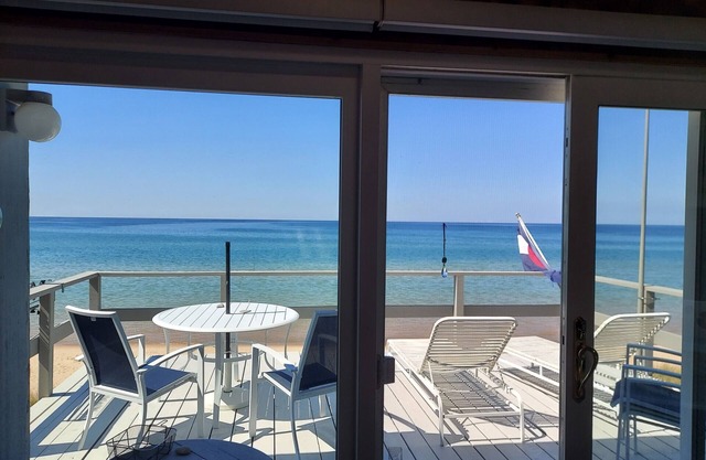 Gem on Lake Michigan Beachfront - Unsalted/Unstressed/Uncrowded